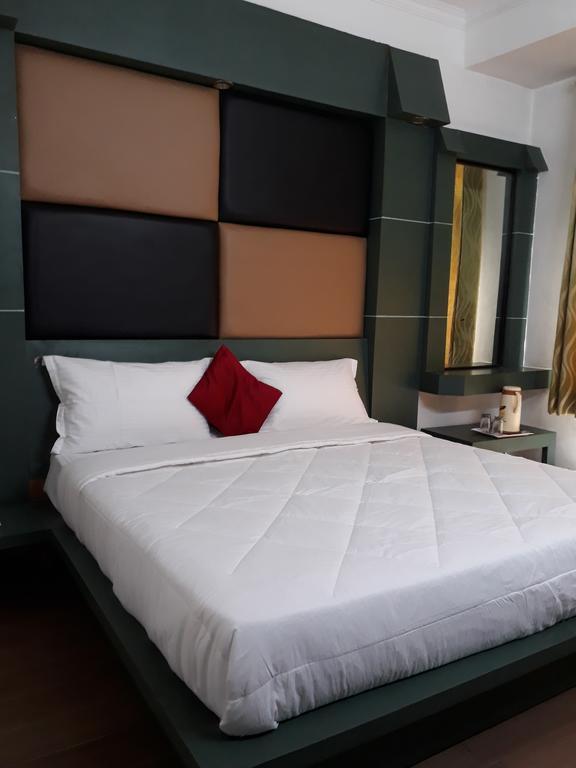 Hotel Katra Residency Eksteriør billede