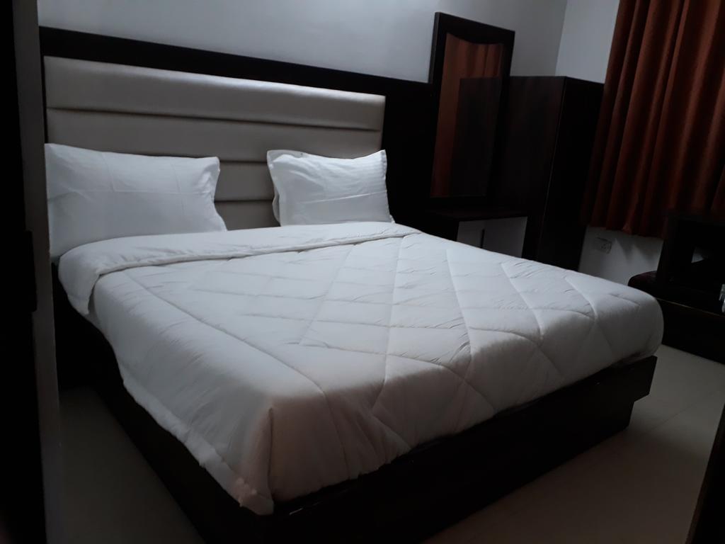Hotel Katra Residency Eksteriør billede