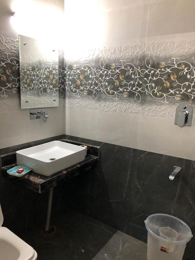 Hotel Katra Residency Eksteriør billede